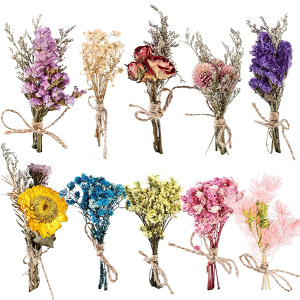 Ramos pequeños de flores secas.